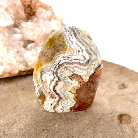 Crazy lace agate Freeform 7.5CM