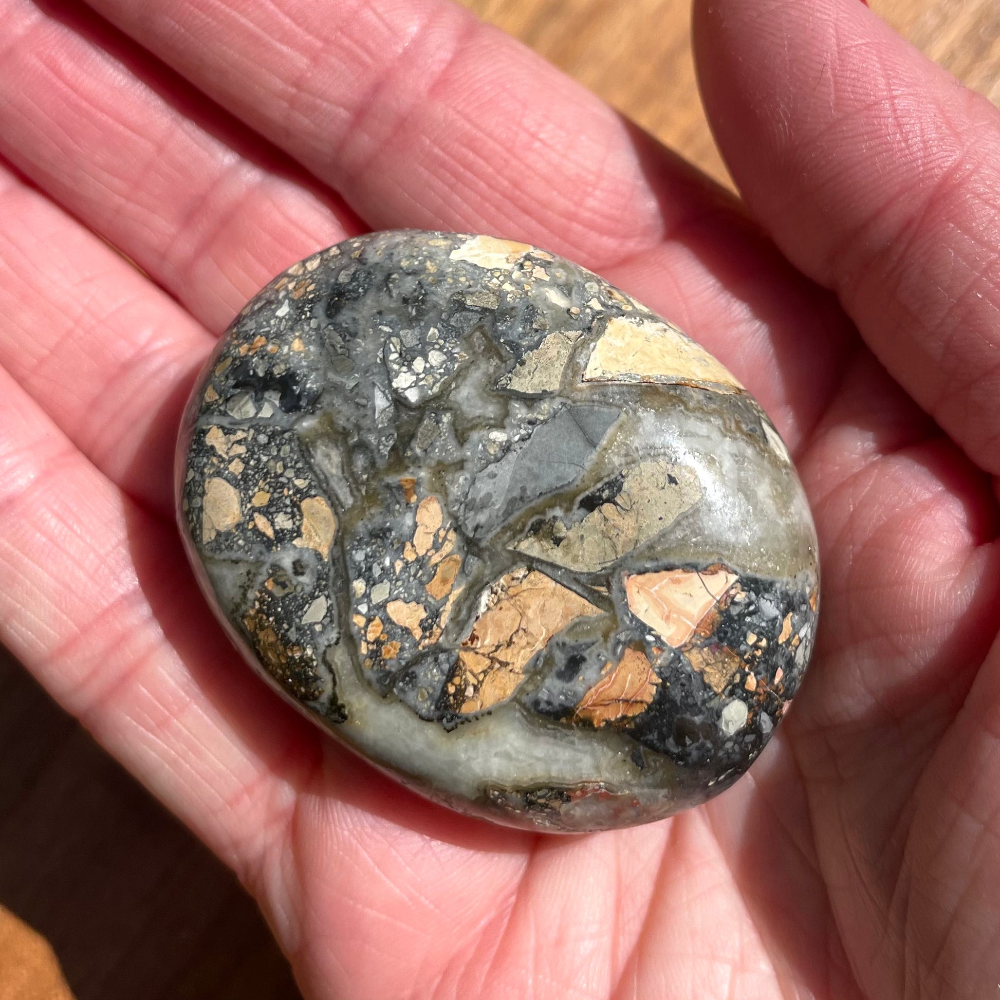Malingano Jasper Palm stone