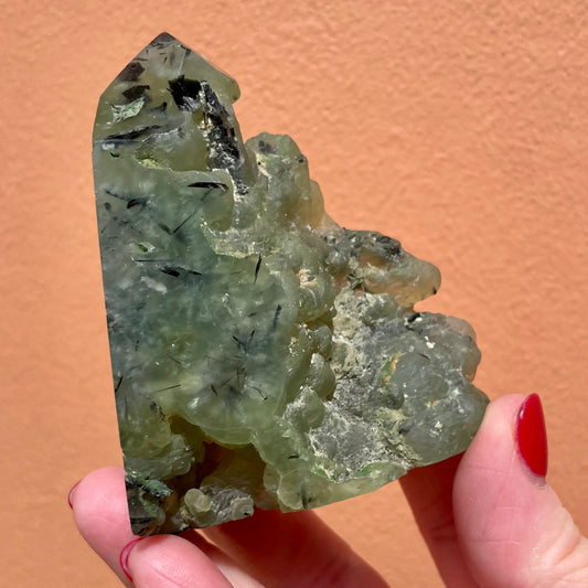 Prehnite tower 7.5cm