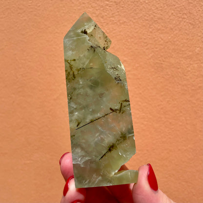 Prehnite tower 9.5cm