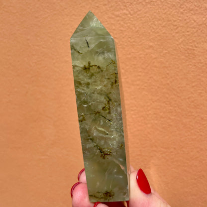 Prehnite tower 9.5cm