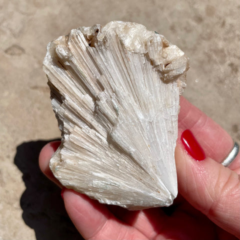 Scolecite specimen