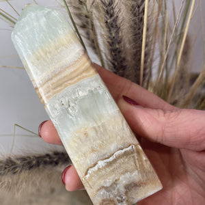 Caribbean Calcite Tower 11.5cm
