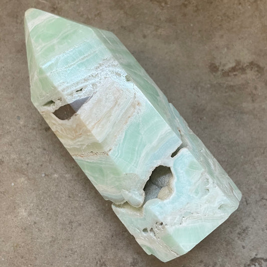 Caribbean Calcite Tower 10cm