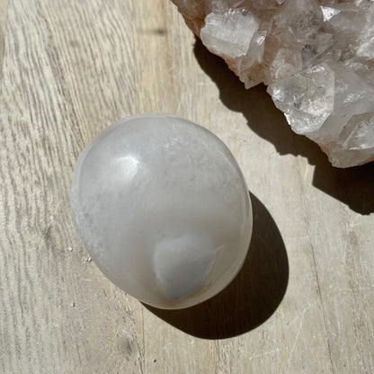 Orca Agate palm stone LG