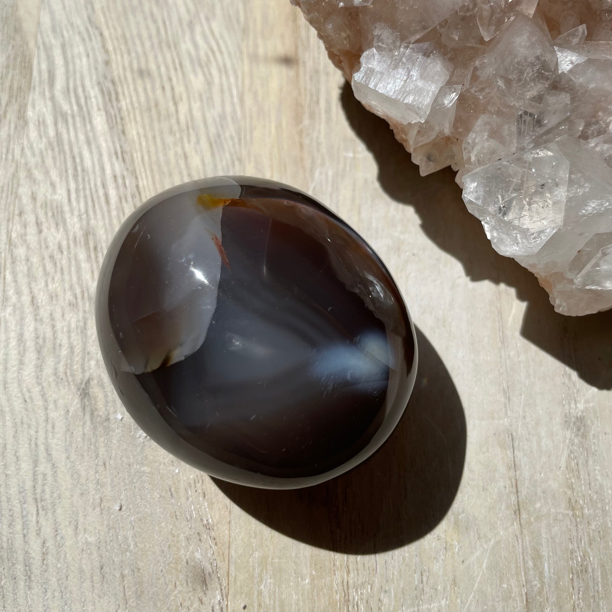 Orca Agate palm stone LG