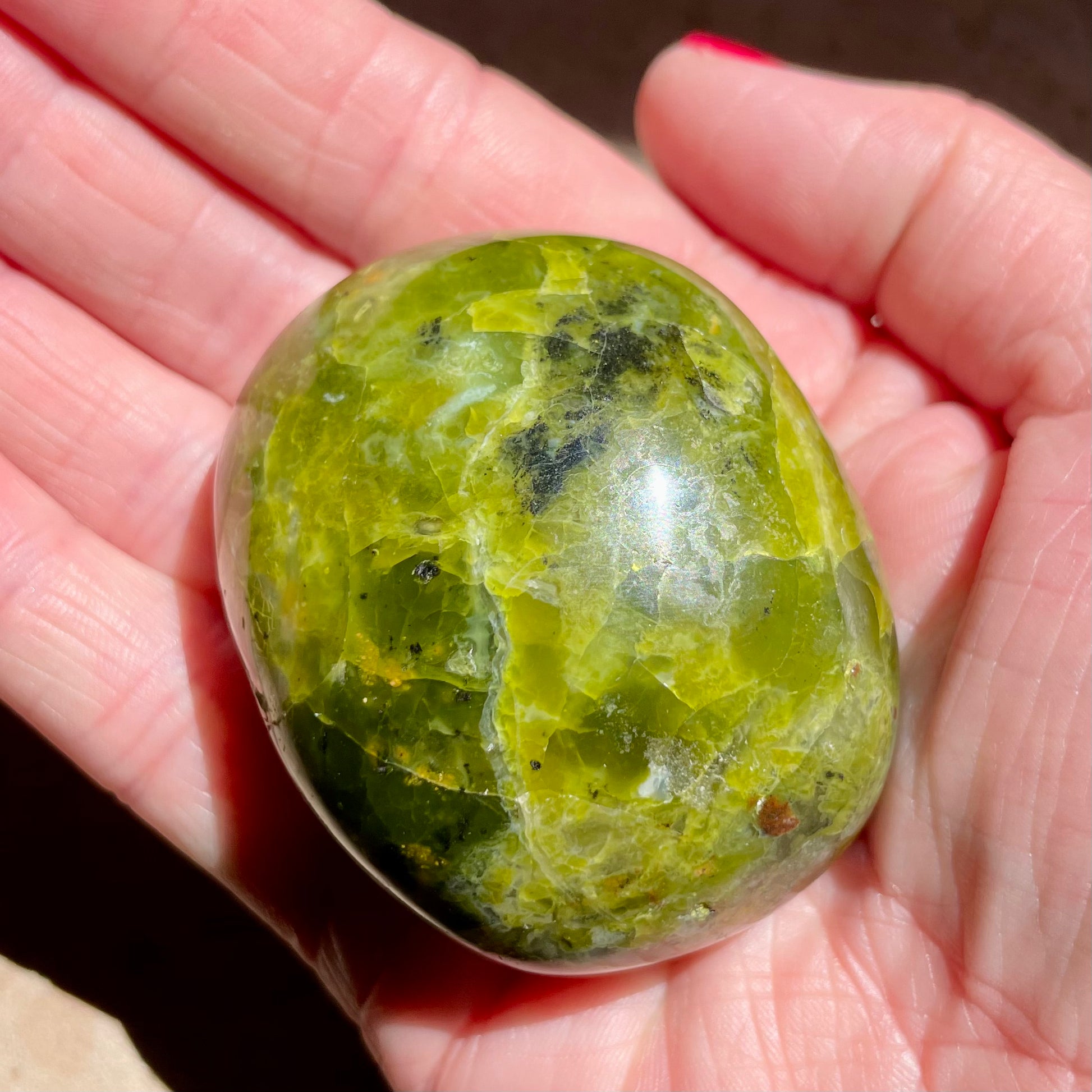 Green Kiwi Opal palm stone