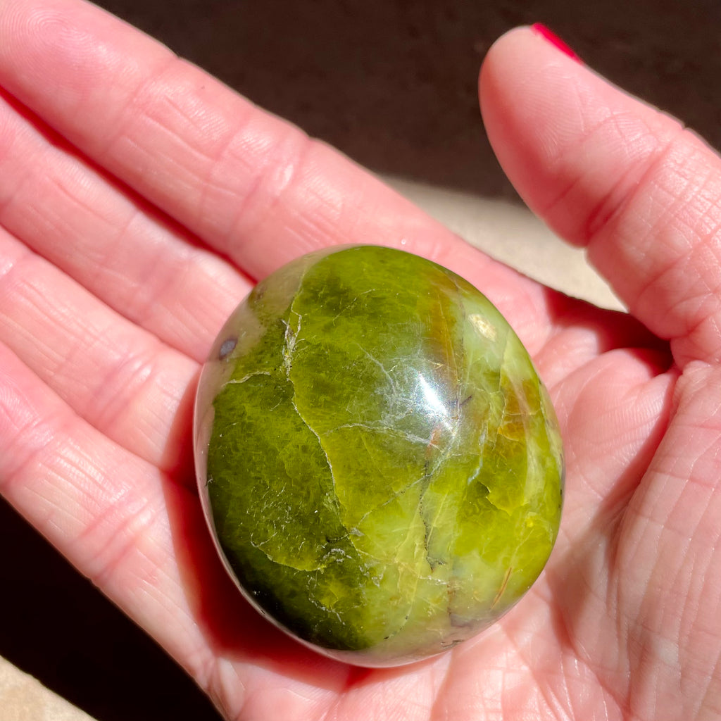 Green opal sales palm stone