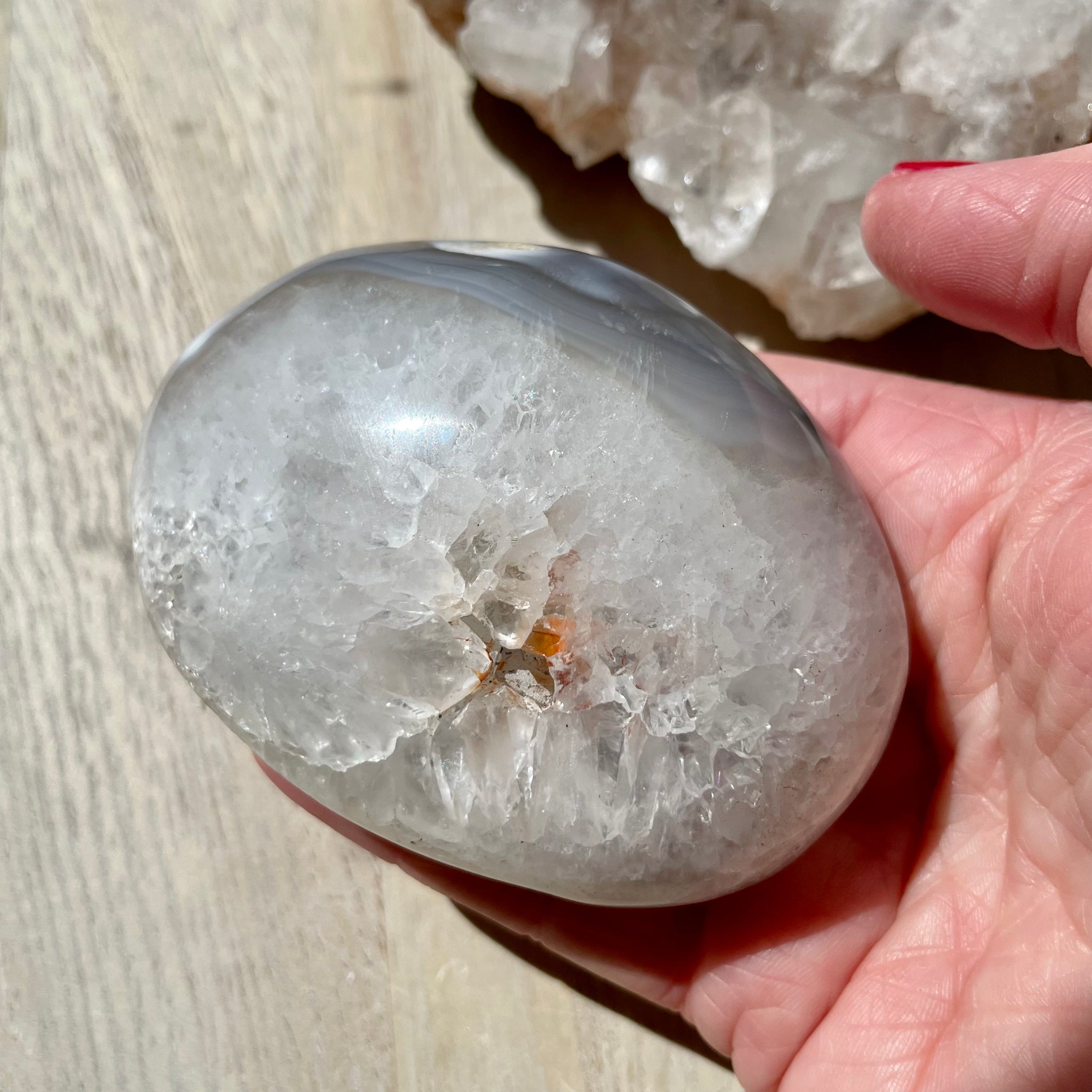 Orca Agate palm stone XL