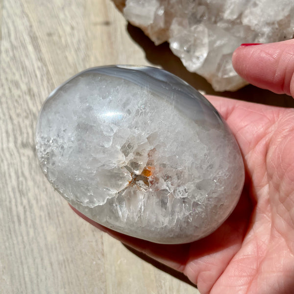 Orca Agate palm stone XL