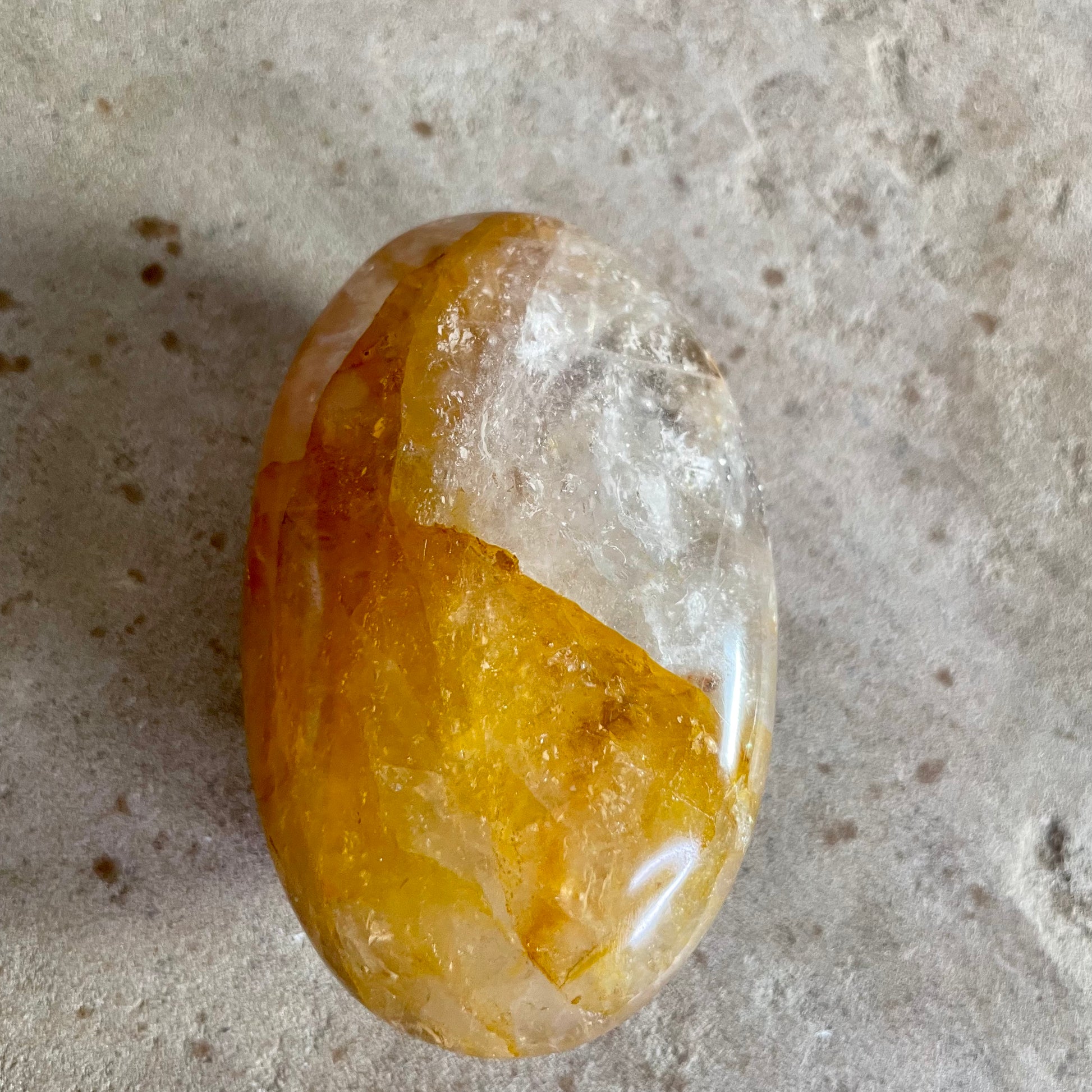 Golden Healer Palm stone 7CM